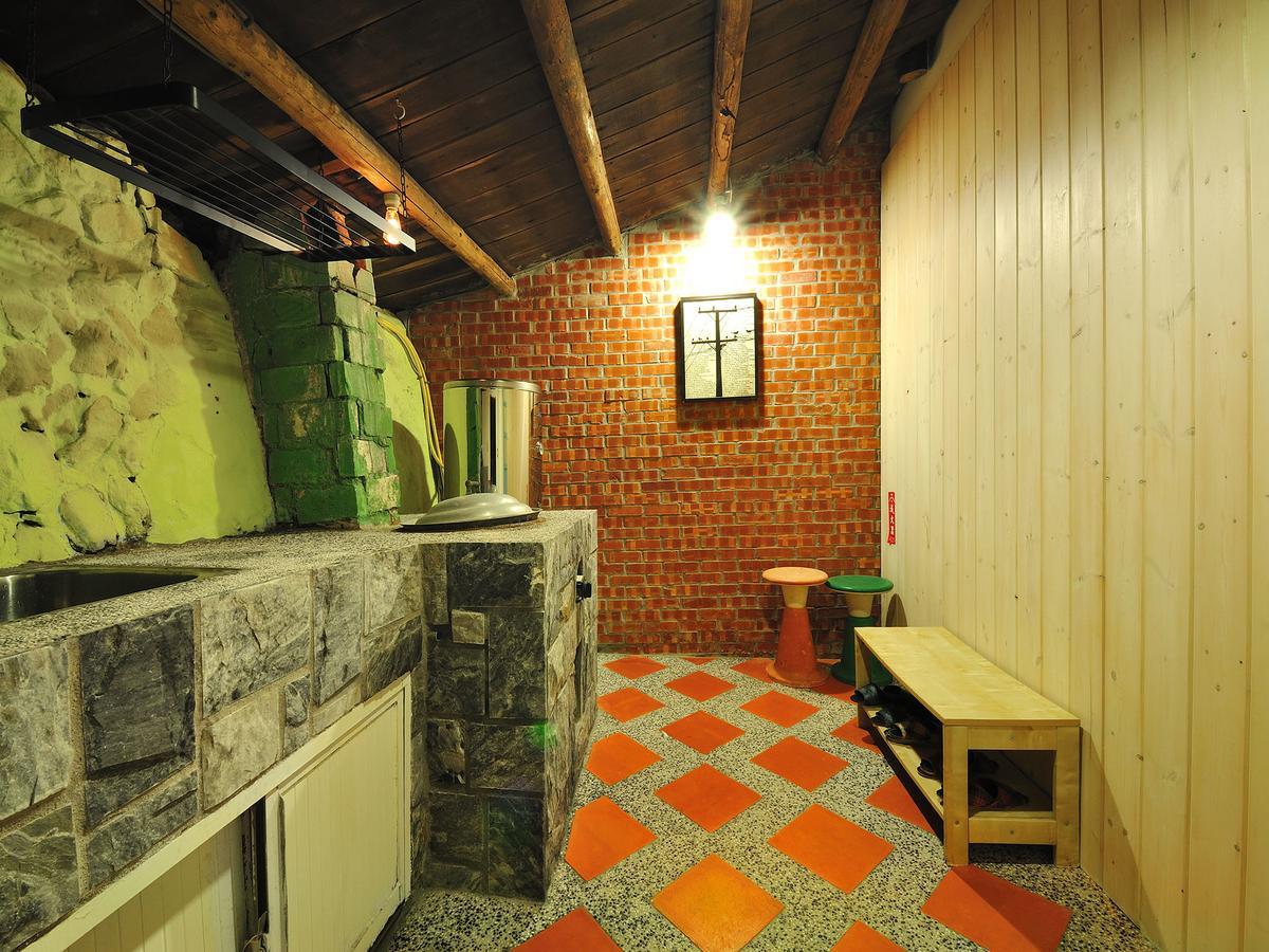 Sunnyrain Hostel Джиуфен Екстериор снимка