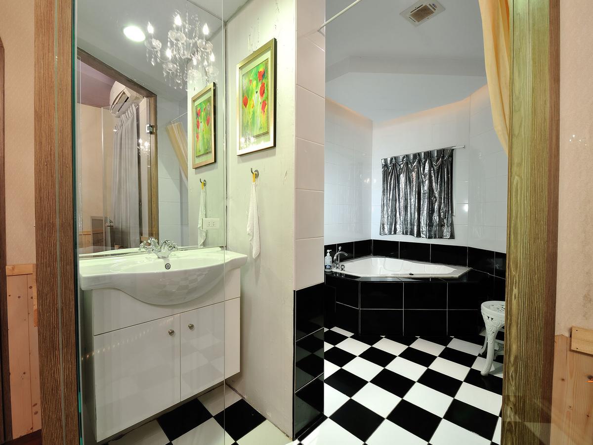 Sunnyrain Hostel Джиуфен Екстериор снимка