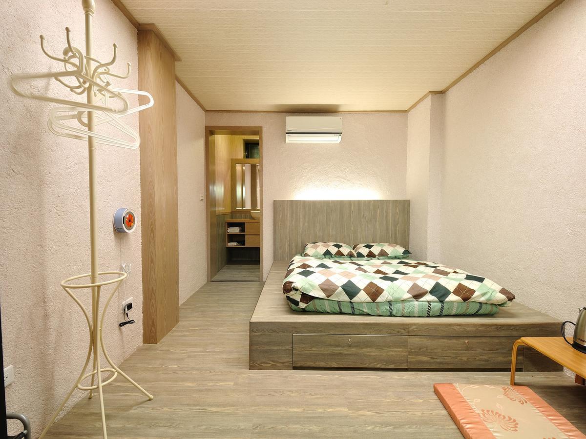 Sunnyrain Hostel Джиуфен Екстериор снимка